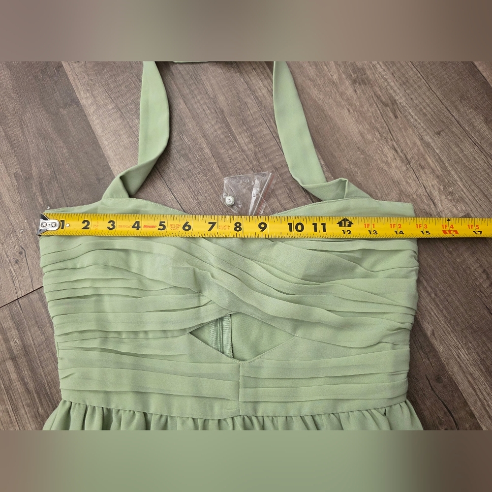 ASOS DESIGN Tall ruched bodice halter tiered maxi dress Sage green Wedding Y2K - Picture 7 of 13